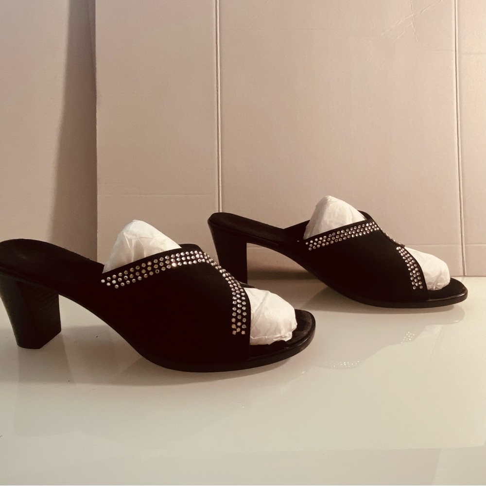 Onex Size 10 Black High-Heeled Mules Square Toe Lightweight decor accents - Picture 3 of 11